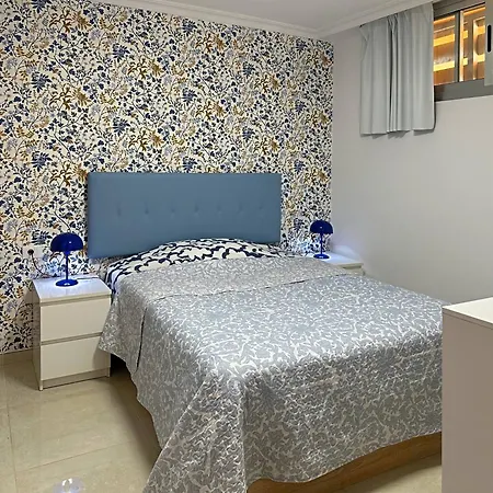 Cristianos Piscina Y Terraza *