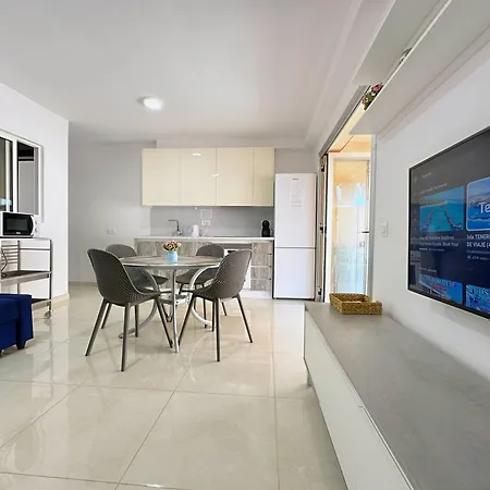 Cristianos Piscina Y Terraza דירה *